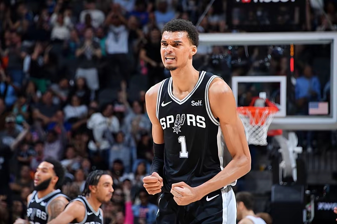 开云中国-包含阿斯顿维拉国际比赛日篮板制胜,志在NBA常规赛名次提升,赛场秩序良好,团队化学反应显著的词条